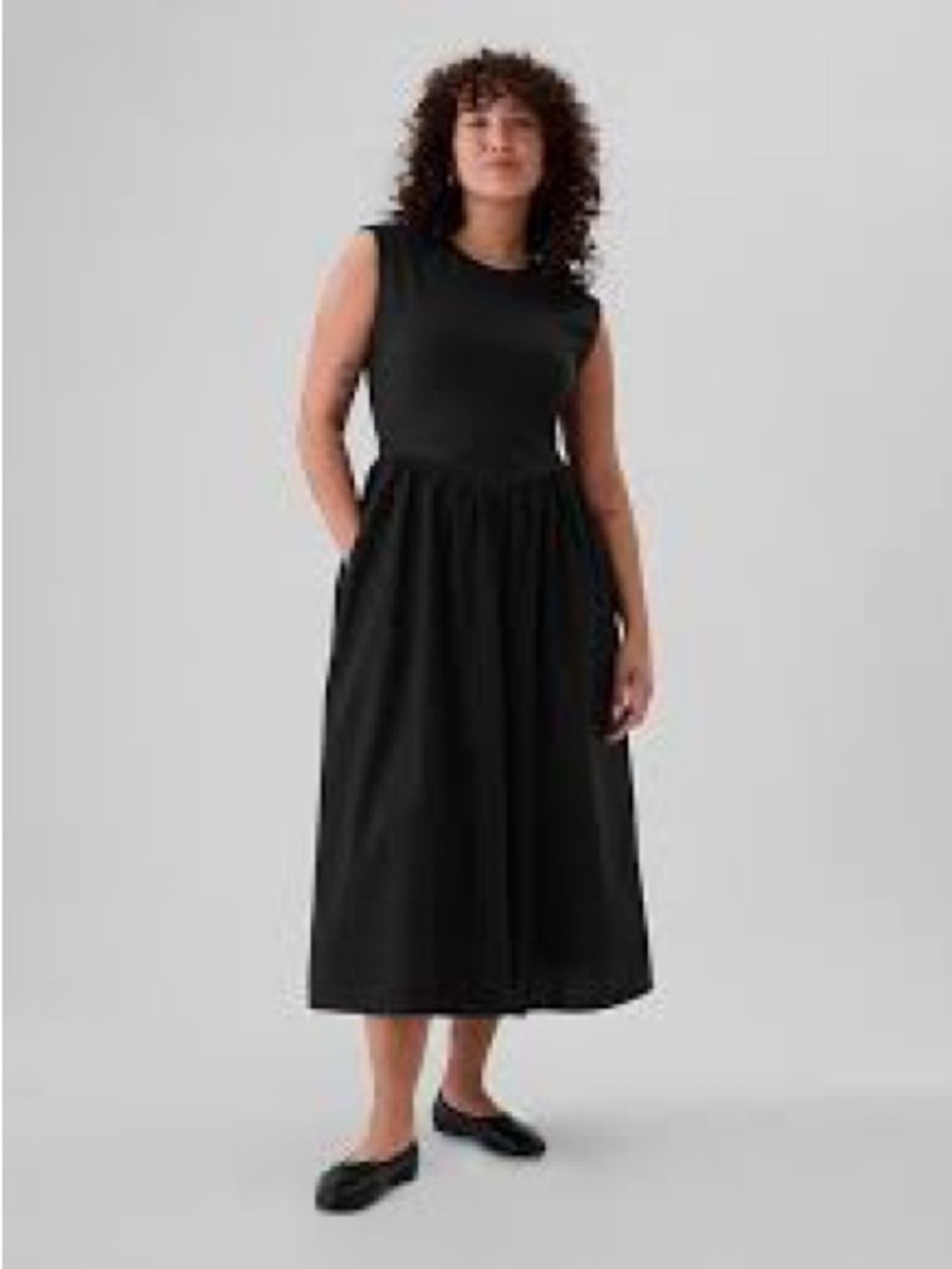 Simons Black Sleeveless Midi Dress with Gathered Skirt